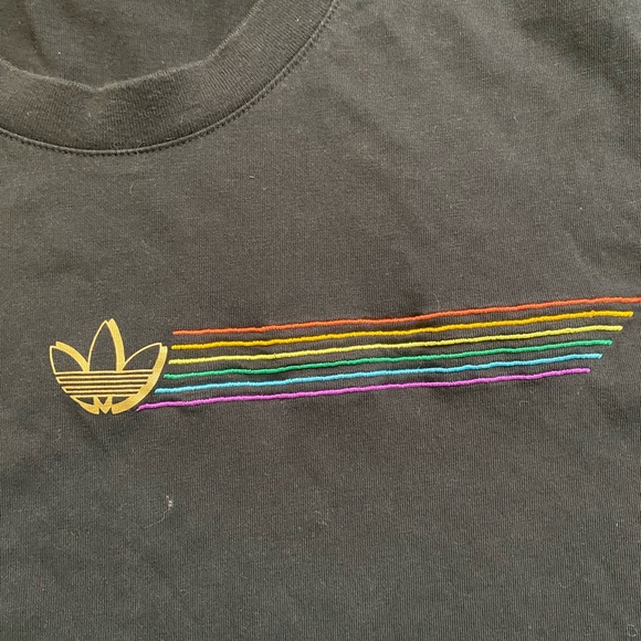 Adidas Short Sleeve Tshirt - Picture 3 of 8